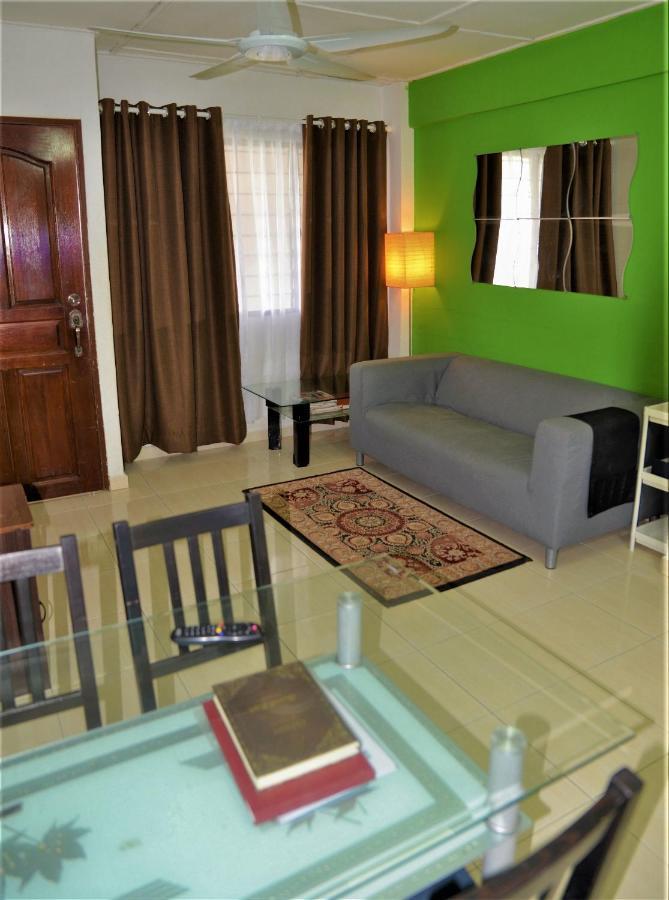 Awedee Homestay Putrajaya Exterior photo